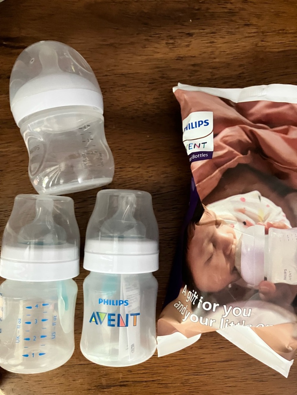 4 New Philips avent bottles